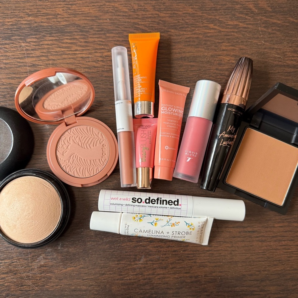 Make up Bundle Tarte Blush, Halo, Lancer, Ciate, Urban Skin RX, Defiance Beauty